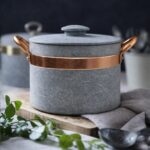 دیگ و دیزی سنگی مدل آوا با دسته مسی